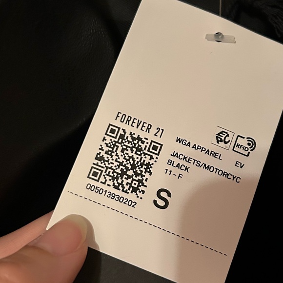 NWT Forever 21 Rhinestone Studded Faux Leather Moto Jacket Cropped - Picture 7 of 7